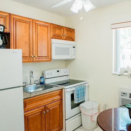 Shore Haven Resort Inn Lauderdale-by-the-Sea Eksteriør bilde